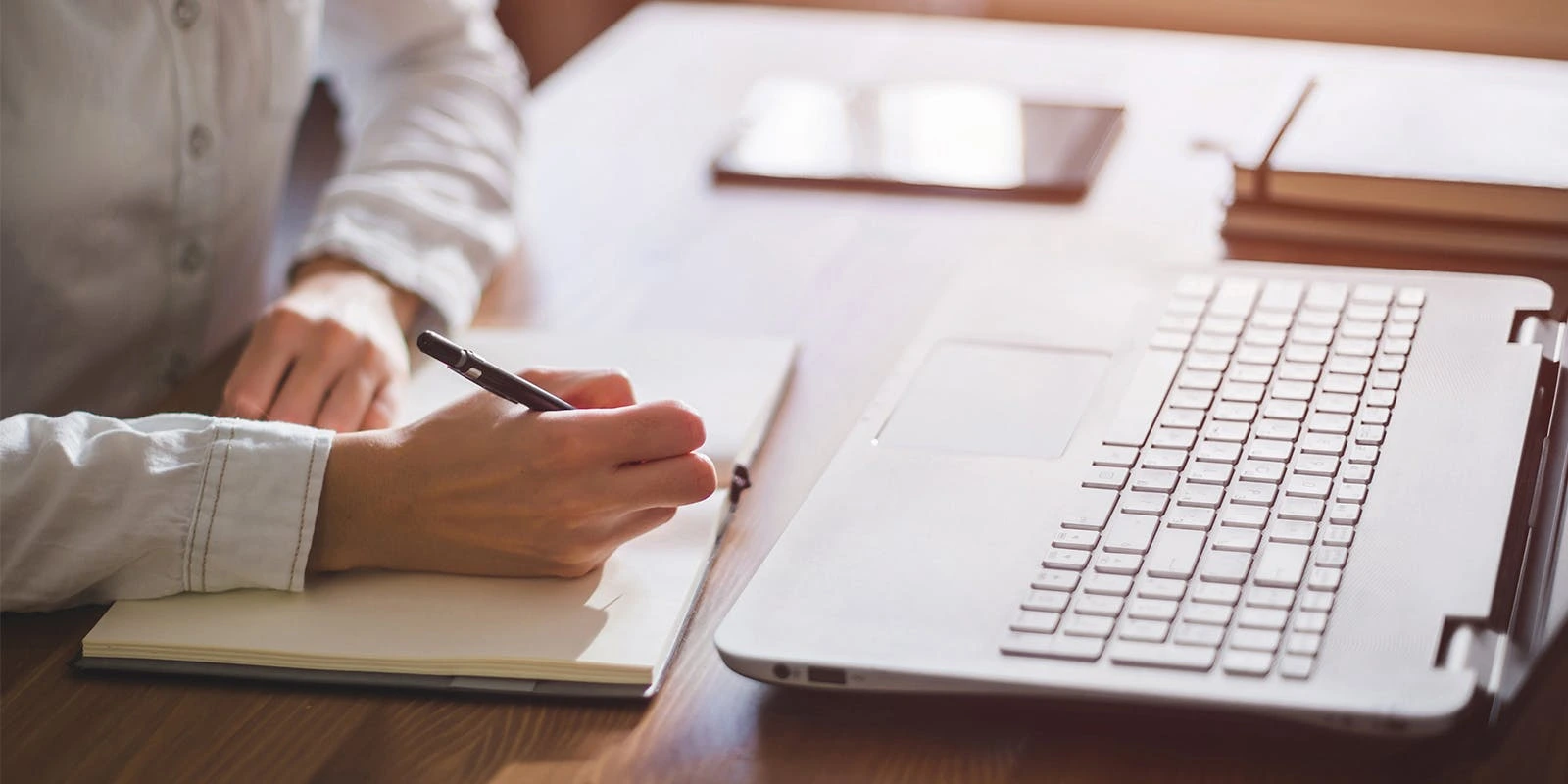 How Australian Authors Can Earn Through Online Courses