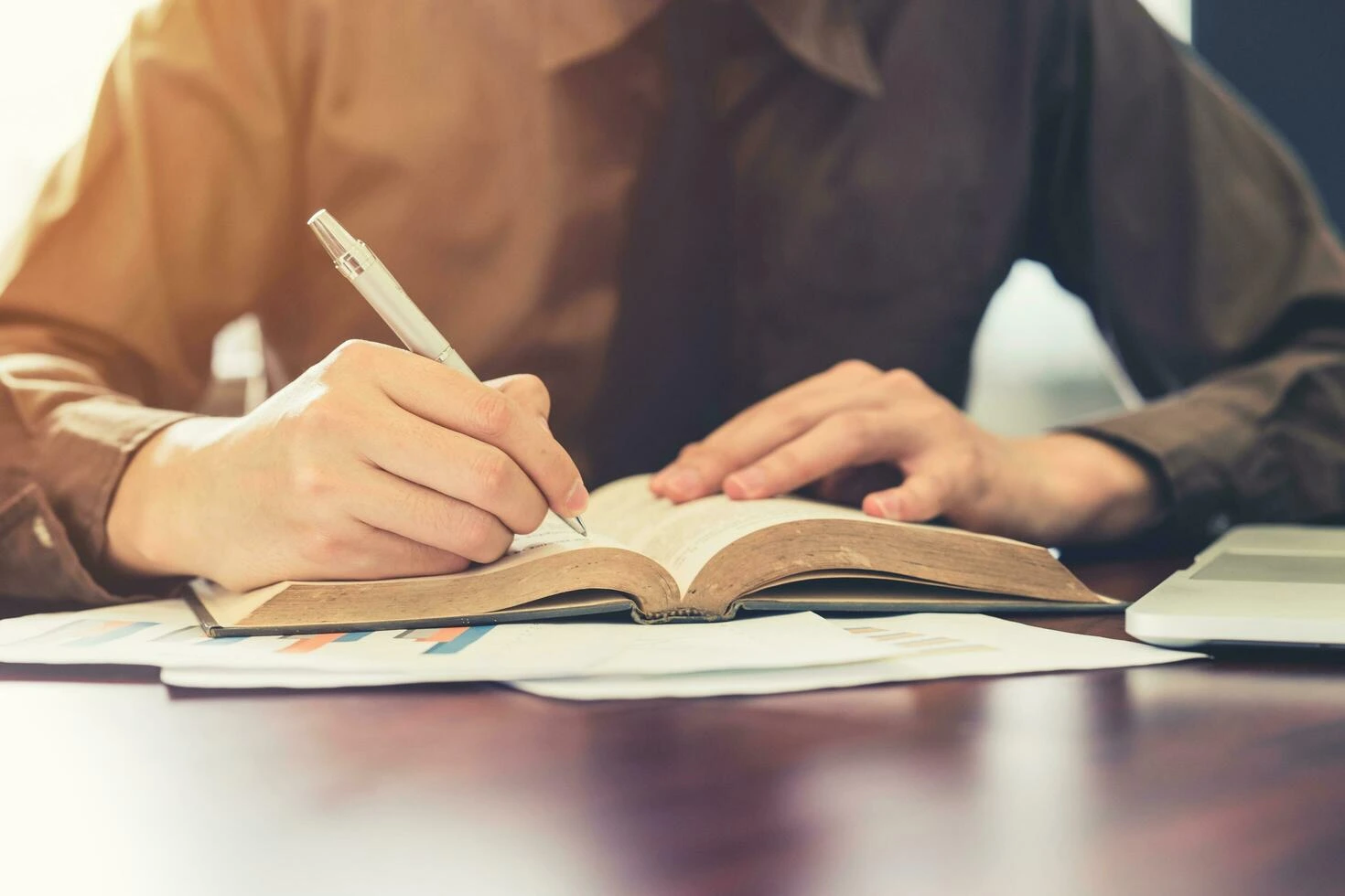 How SEO Helps Australian Authors Succeed