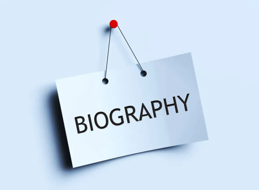 Common Challenges People Face When Writing Their Life Story